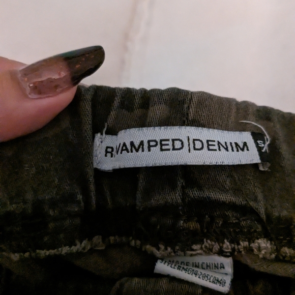 2 Pairs Moto Jogger Skinny Jeans - Grey and Camo - Picture 11 of 11